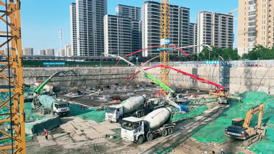 31小時，7000方！特固德商砼圓滿完成中建二局跨國區(qū)域總部集聚區(qū)項目1#樓筏板混凝土供應(yīng)任務(wù)